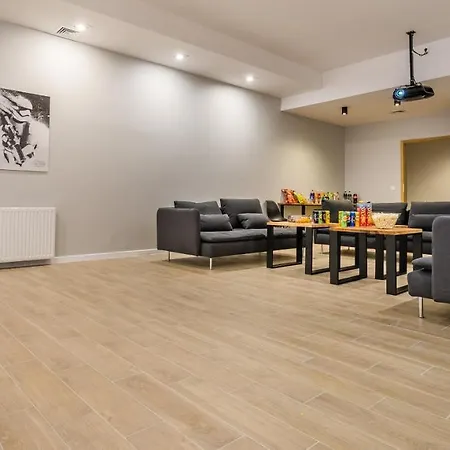 Jacuzzi Party & Event Space Up To 40 * Cracóvia