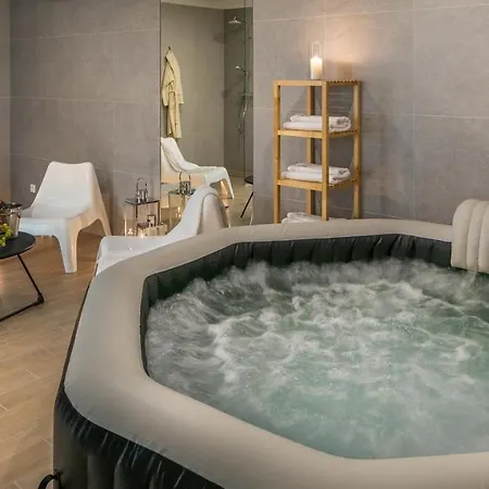 Jacuzzi Party & Event Space Up To 40 * Cracóvia
