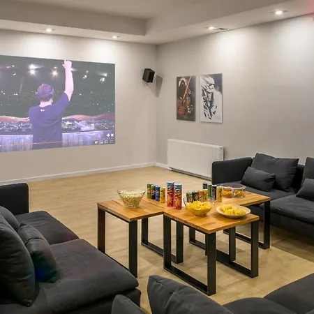 Jacuzzi Party & Event Space Up To 40 Краков